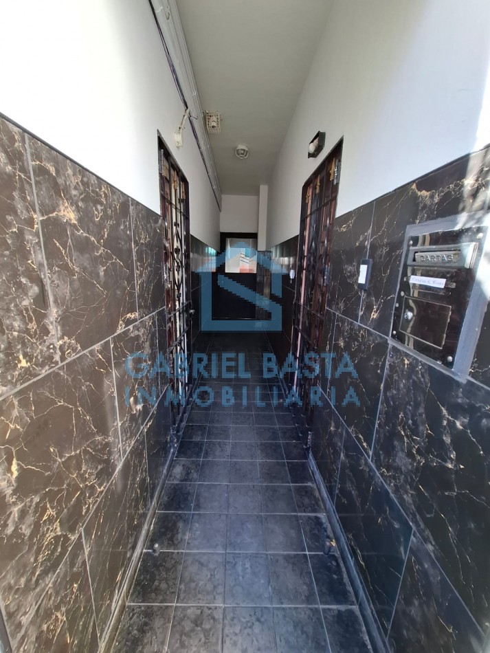 Departamento en Merlo Centro