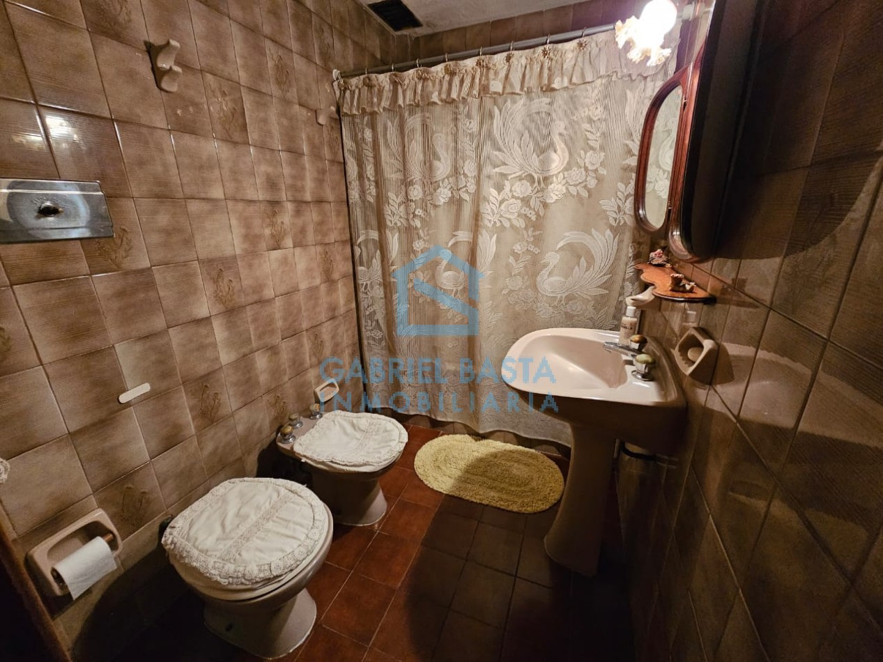 Importante casa en Merlo centro