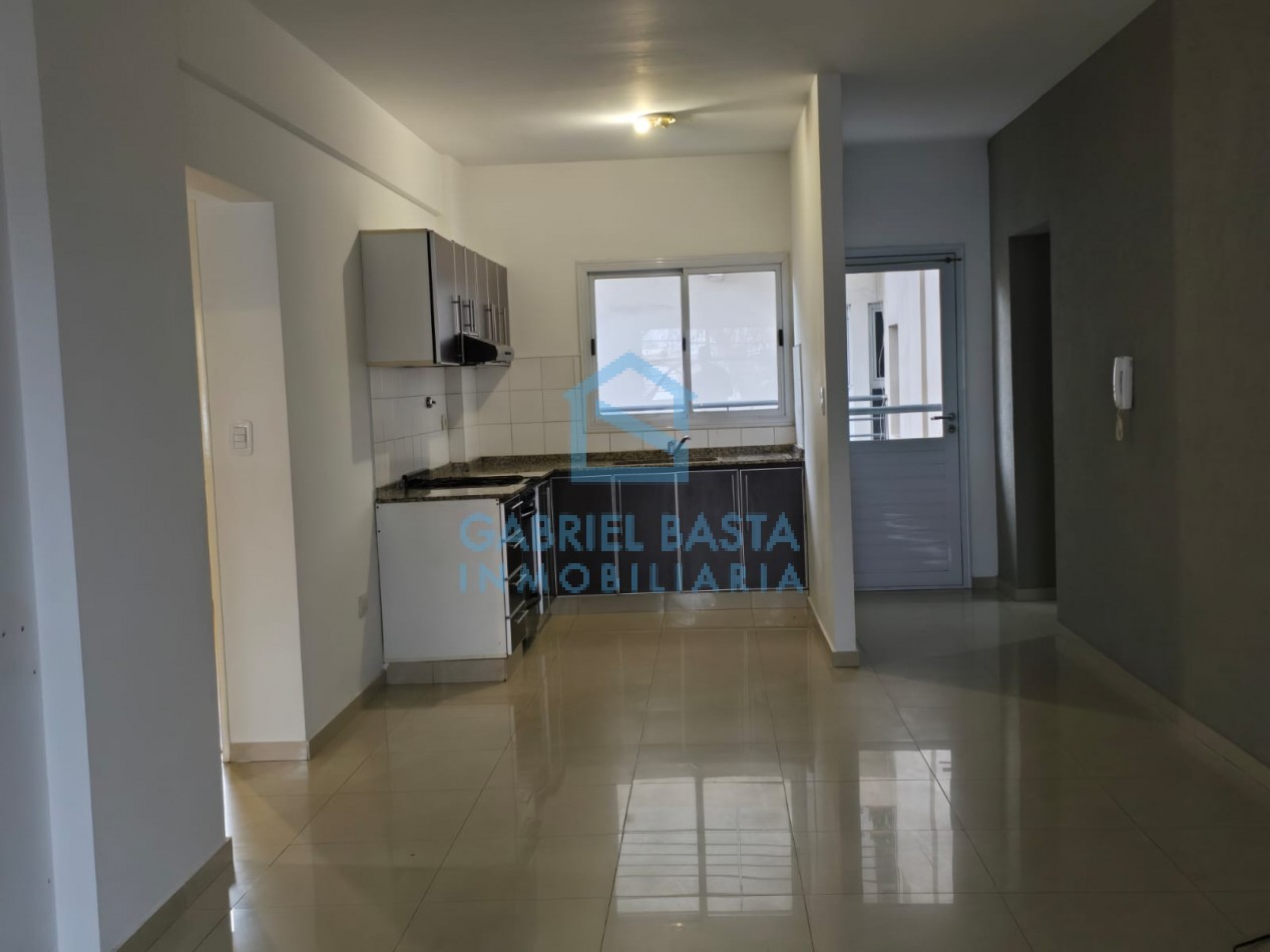 Departamento 3 ambientes Merlo Centro
