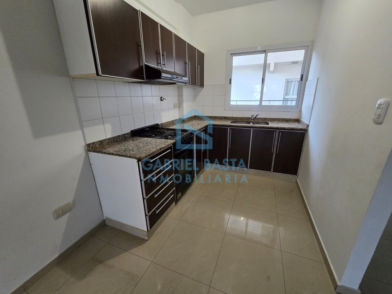 Departamento 3 ambientes Merlo Centro