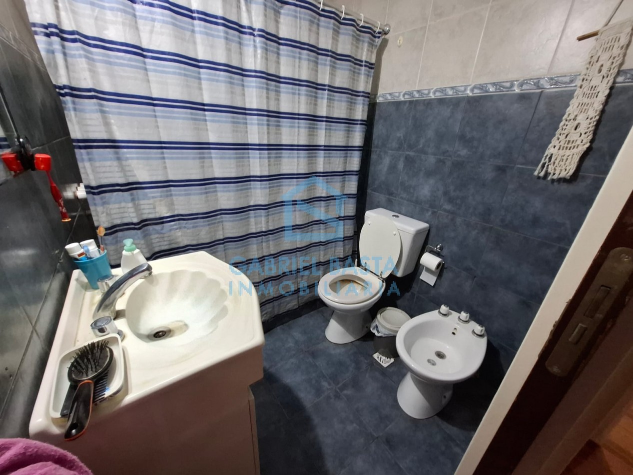 3 casas en bloque en Merlo centro