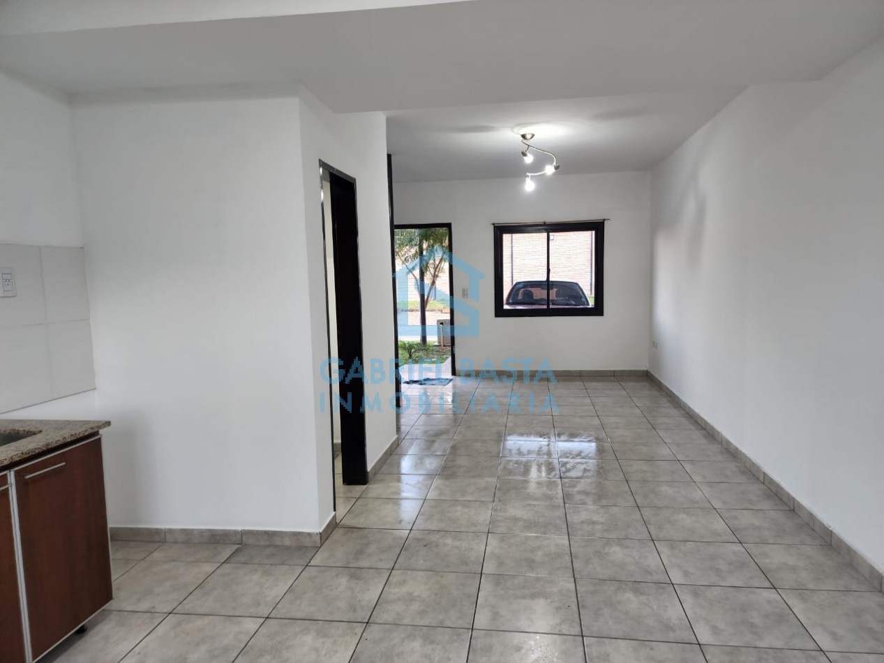 Duplex en barrio cerrado Umbrales