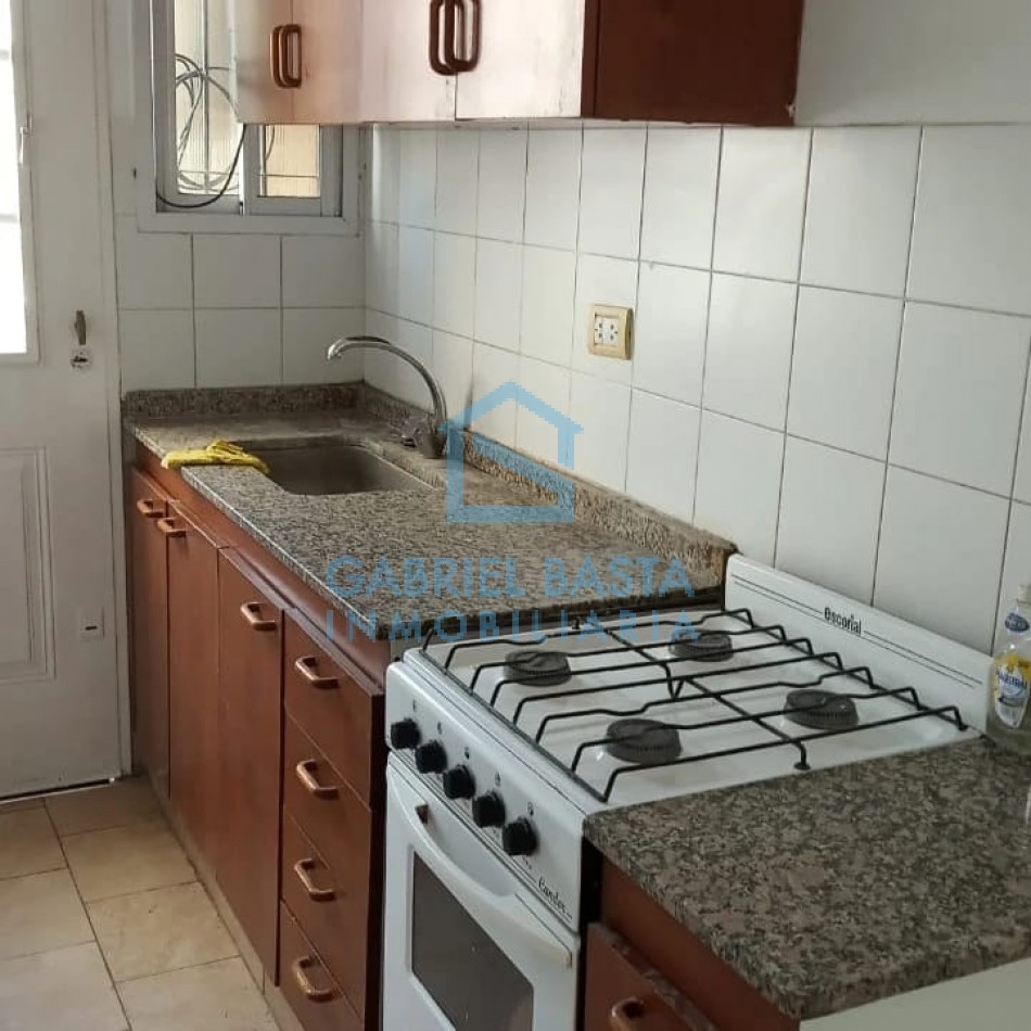 Departamento 2 ambientes Merlo centro