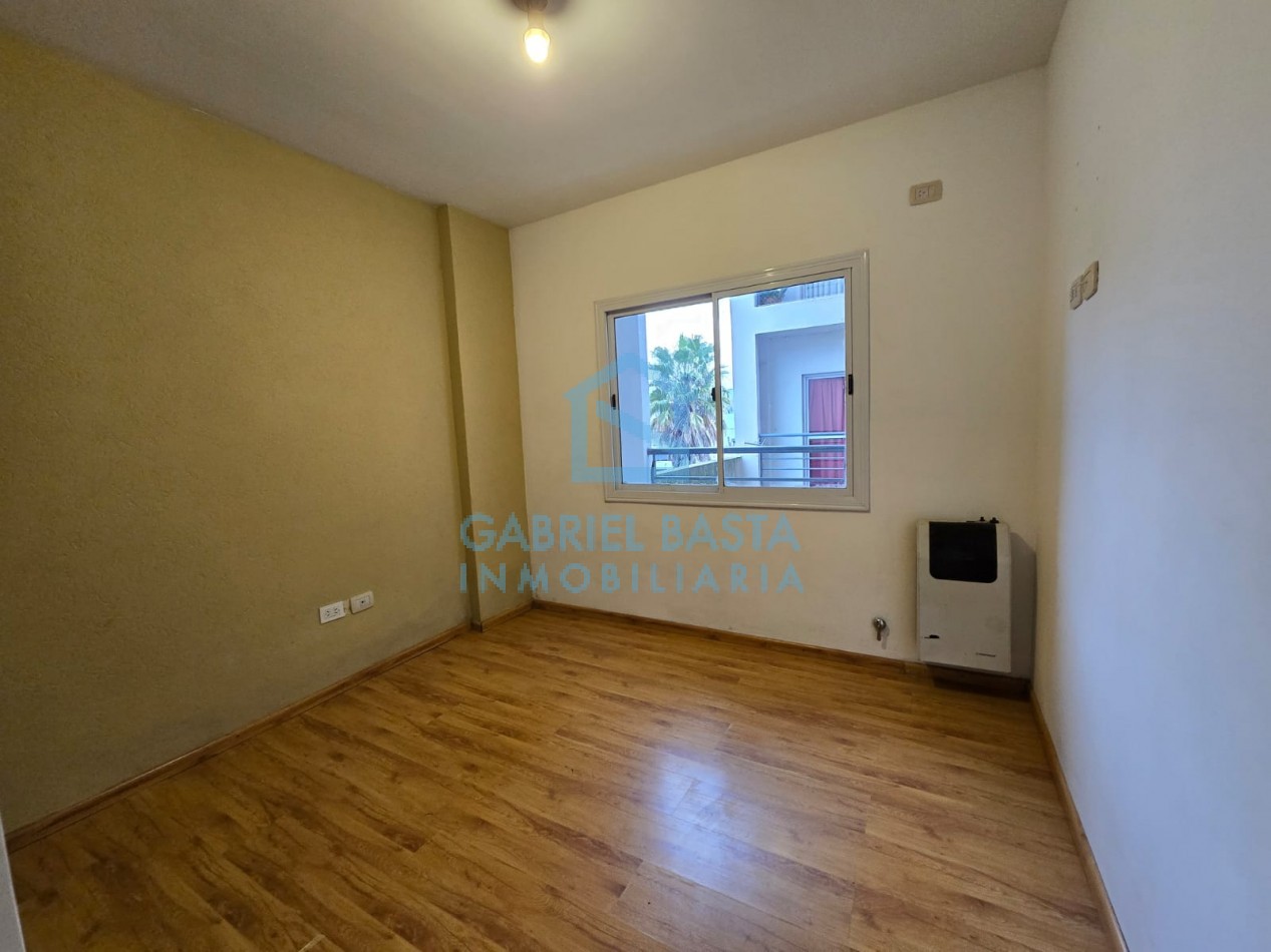 Departamento 3 ambientes Merlo Centro